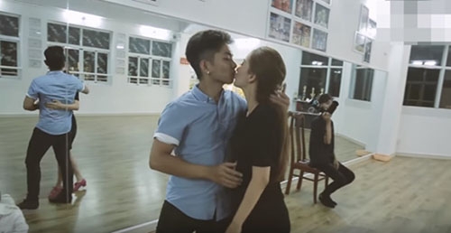 Bạn gái hơn 30 tuổi, 