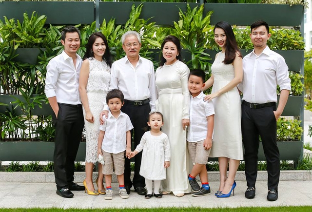  Vị hôn phu của Á hậu Kiều Khanh sinh ra trong một gia đình đông thành viên. 