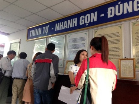 Không nên rút thời hạn bằng lái ô tô xuống 5 năm