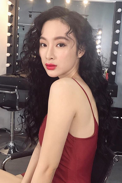 sao-viet-tich-cuc-lang-xe-mot-toc-xoan-ba-thim-1