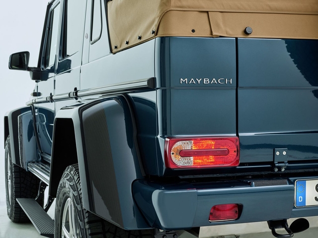 SUV siêu sang Mercedes-Maybach G650 Landaulet chính thức trình làng - Ảnh 14.