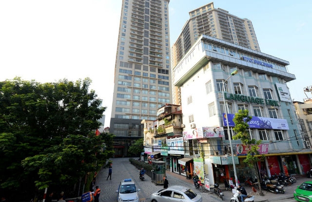 Nhà tiền tỷ bí lối vào: Quả đắng chung cư cao cấp