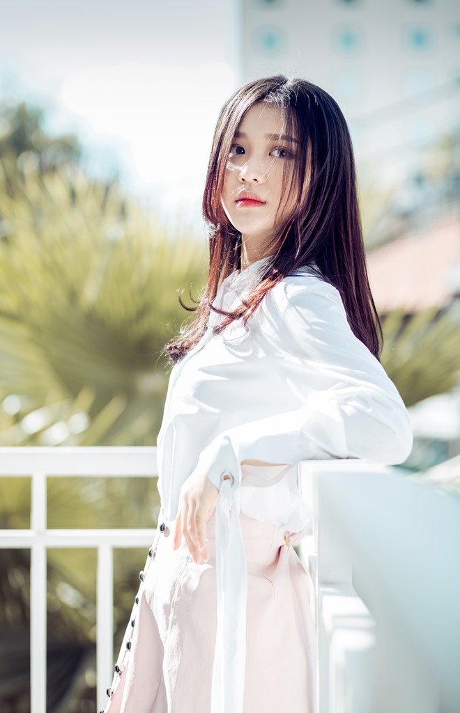Hot girl Han o The Voice: 'Em khong lam ban sao Hari Won' hinh anh 2