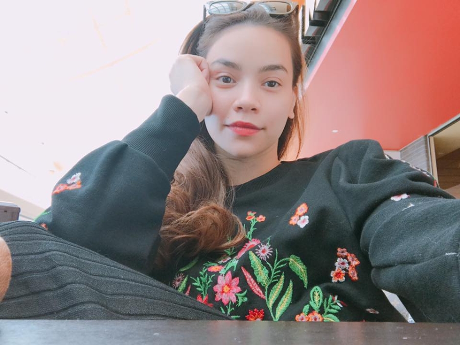 thoi trang ngap tran sac hoa cua sao viet ngay valentine - 1