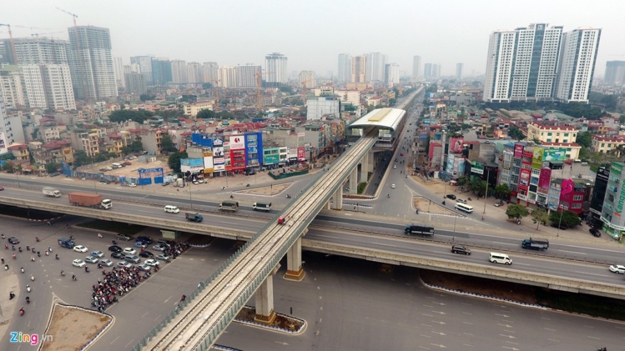 Bay doc tuyen duong sat tren cao dau tien sap chay thu hinh anh 16