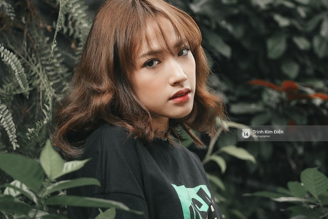 Cô gái 13 triệu view trong MV mới của Sơn Tùng: Không những xinh mà còn hát cực hay - Ảnh 11.