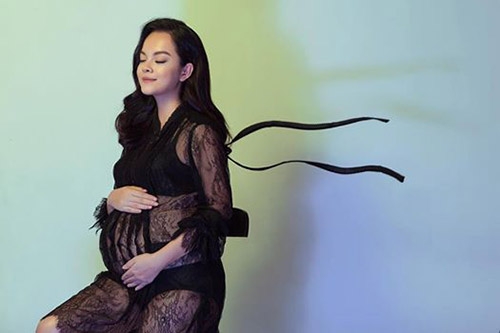 pham quynh anh hoi hop tung ngay cho con thu 2 chao doi - 3