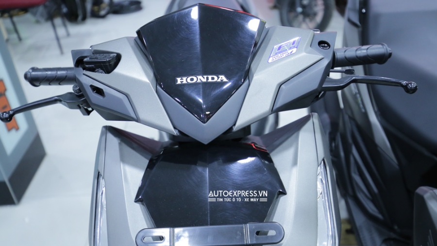 Đầu xe Honda Vario 150