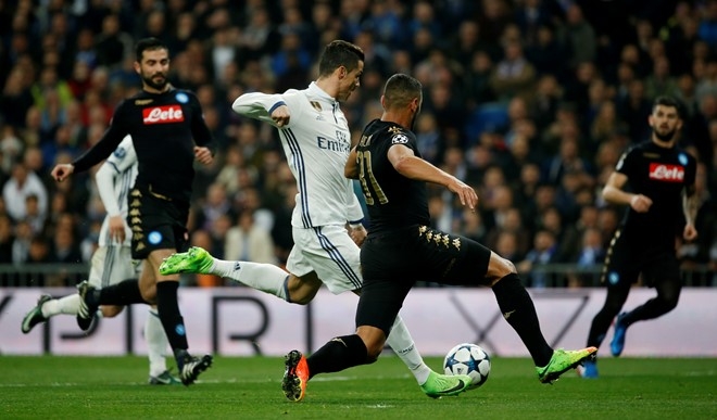 Ronaldo ngay cang choi dong doi hon hinh anh 3