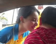 Co gai ban xang bat ngo noi tieng tren mang xa hoi hinh anh 1