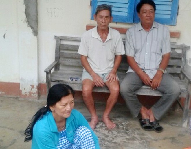 Cong an phuc tra vu danh bai an thit ga o Ca Mau hinh anh 1