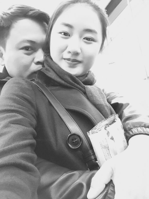 hoa-hau-thu-ngan-khoe-anh-hon-chong-dai-gia-thuo-hen-ho-3