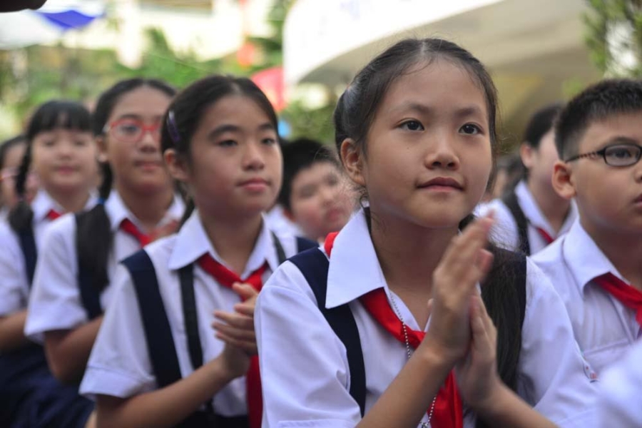 học sinh, phùng xuân nhạ, gãy chân, bỏng