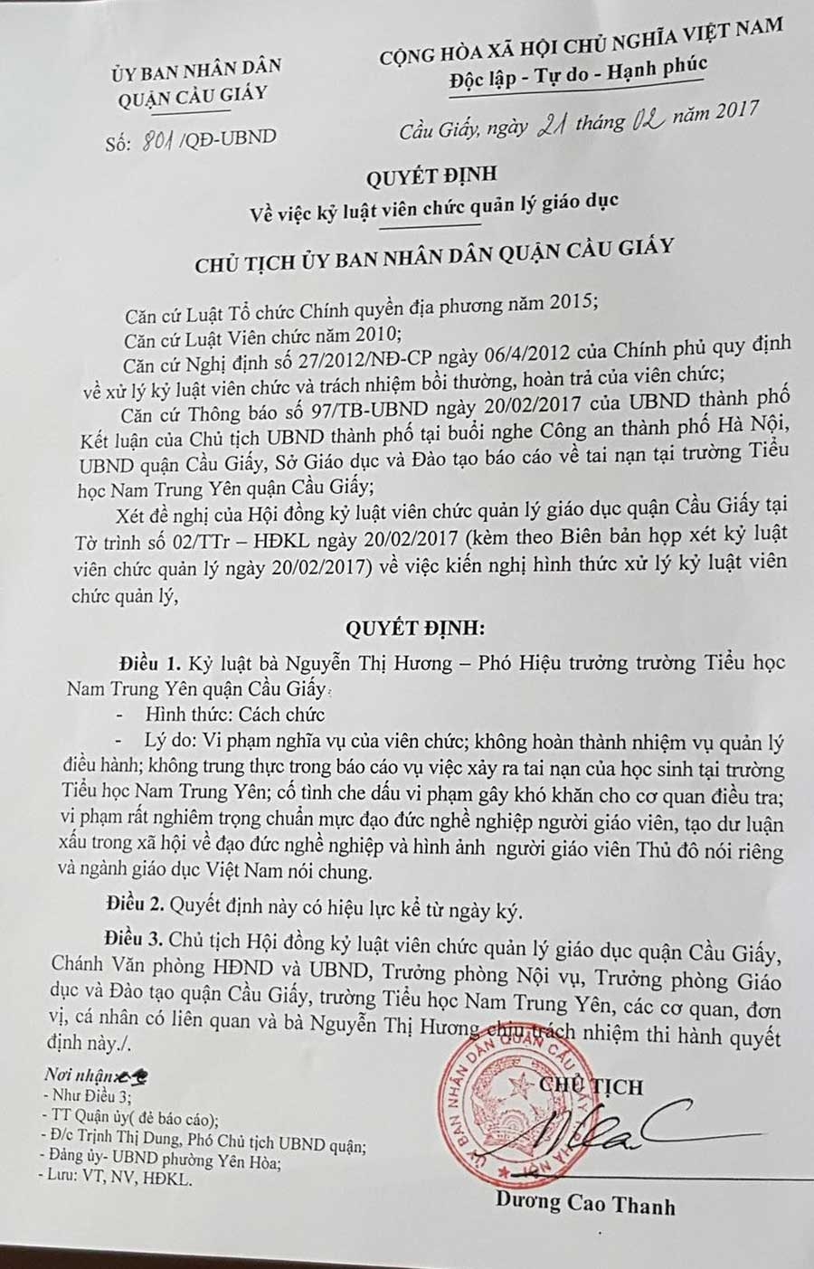 Tiểu học Nam Trung Yên, hiệu trưởng Trường Tiểu học Nam Trung Yên, Tạ Thị Bích Ngọc, học sinh gãy chân