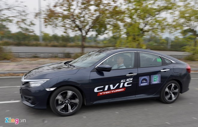 Danh gia Honda Civic 2017: Nhieu thay doi, the thao hon hinh anh 5