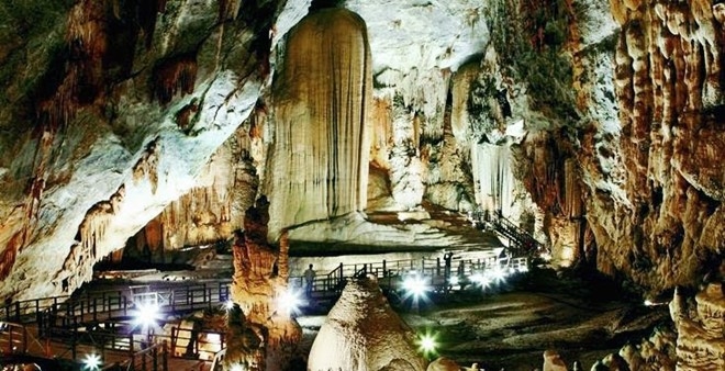 Hoa hau Hoa binh Quoc te se trinh dien o dong Thien Duong hinh anh 1