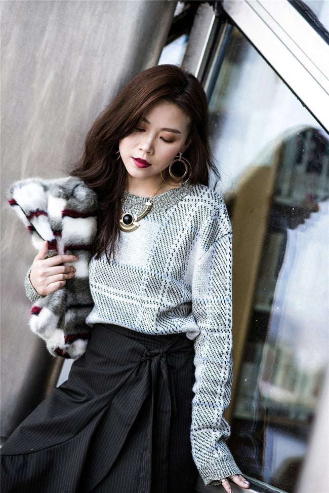 Loạt váy áo điệu đà, bay bổng sẽ đốn tim các nàng trong street style Châu Á tuần này - Ảnh 5.