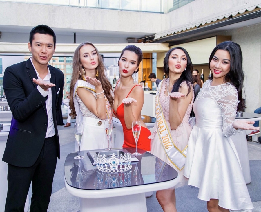 Ha Anh goi cam ben Hoa hau Toan cau 2016 hinh anh 9