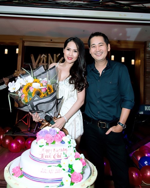 Minh Thư gái nhảy mặc sexy hát Con bướm xuân ngày trở lại ảnh 5