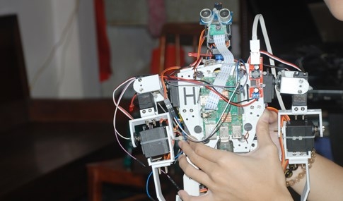 Nam sinh 23 tuổi suy thận với luận văn khiến hội đồng bảo vệ rơi nước mắt - ảnh 4