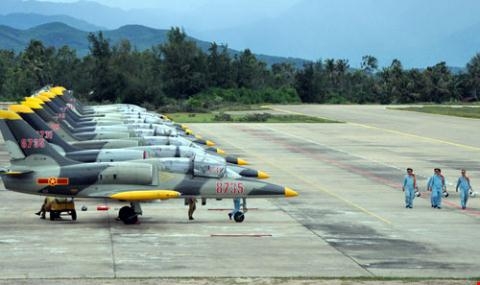 Viet Nam tinh toan chon mua Yak-130 hay L-39NG
