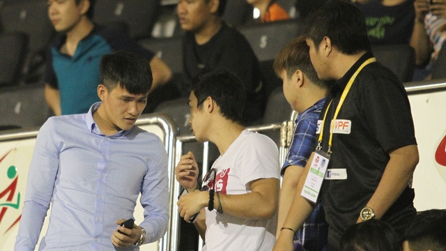  Công Vinh xót thương cho tình cảnh của Minh Nhựt và Quang Thanh 