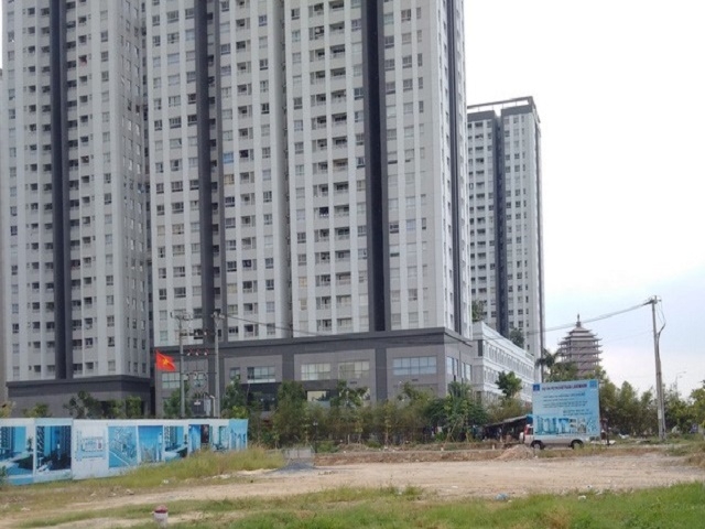 du an bi dinh chi, khach hang co nguy co mua “vit troi” hinh anh 1