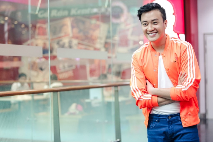 Ngoc Trinh rang ro tai su kien ra mat 'Hot boy noi loan 2' hinh anh 5