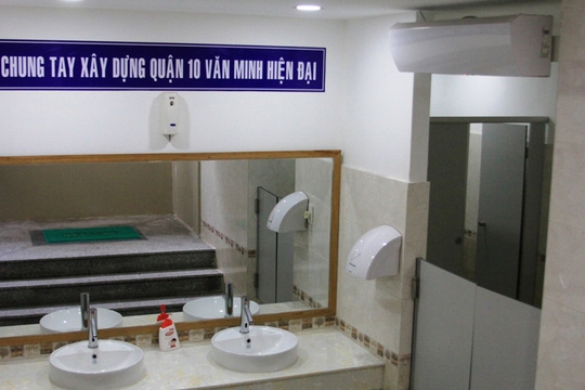 Hai NVSCC đều được gắn máy lạnh