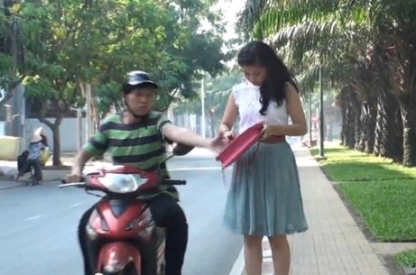 Kết quả hình ảnh cho cướp giật túi xách