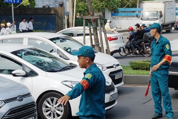 TPHCM, cửa ngõ Tân Sơn Nhất, kẹt xe, phân luồng giao thông, đường Trường Sơn,