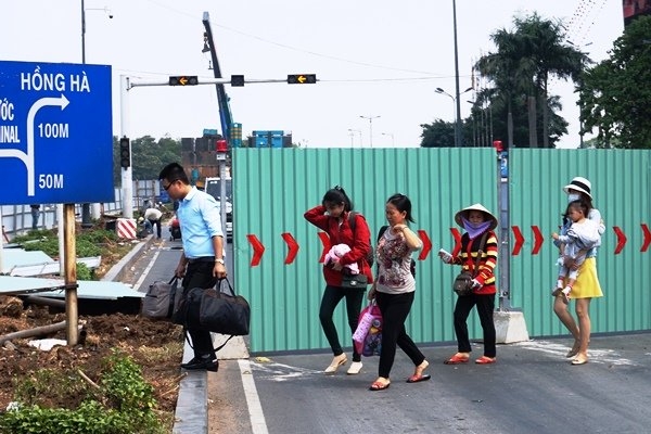 TPHCM, cửa ngõ Tân Sơn Nhất, kẹt xe, phân luồng giao thông, đường Trường Sơn,