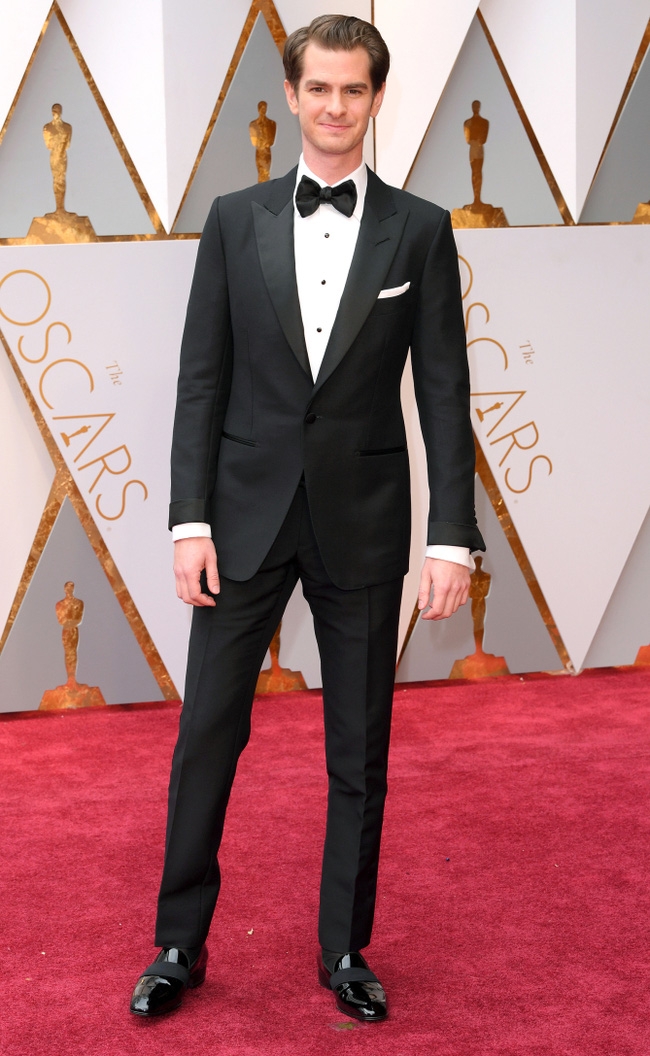 Thảm đỏ Oscar 2017: Dàn minh tinh đọ sắc lộng lẫy, Thành Long ôm thú bông đến sự kiện - Ảnh 17.