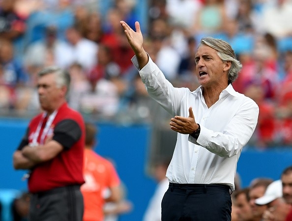 Phot lo Leicester, Mancini di thi 'Buoc nhay hoan vu' hinh anh 5