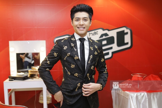 4 HLV The Voice mặc đơn giản hơn vòng Giấu mặt, Thu Minh luyện giọng cho học trò trước khi thi - Ảnh 6.