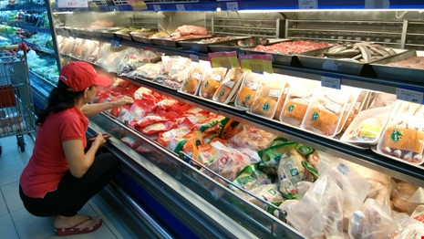 Sốc: Đùi gà Mỹ giá chỉ 7.000 đồng/kg, gà Việt khốn đốn - ảnh 1