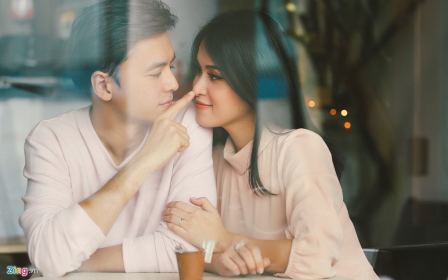Tu Vi - Van Anh ban nha, xe de lam phim hinh anh 3