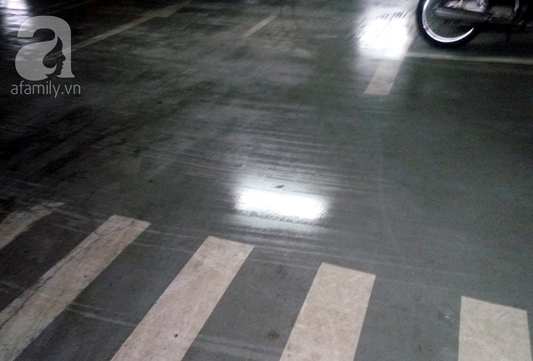 Hà Nội: Bể phốt chung cư cao cấp rò rỉ giữa đêm, chất thải chảy ra bốc mùi cả tầng hầm - Ảnh 3.