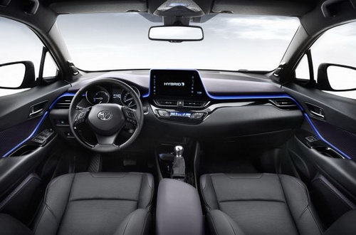 Toyota C-HR cạnh tranh Honda HR-V với giá 475 triệu đồng - 3
