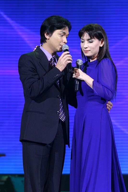 Manh Quynh, Phi Nhung lan dau lam dem nhac chung tai xu Thanh hinh anh 1