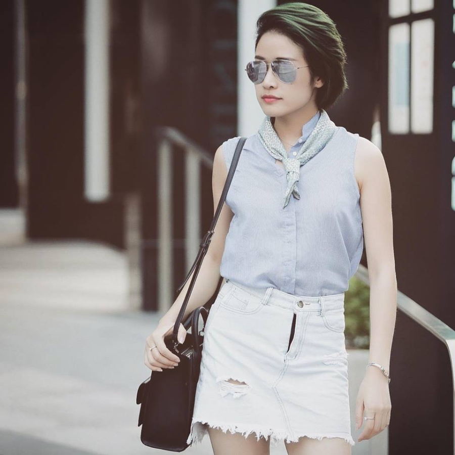 MC Phí Linh, Muôn màu showbiz, Thần tượng Bolero, MC VTV, sao việt