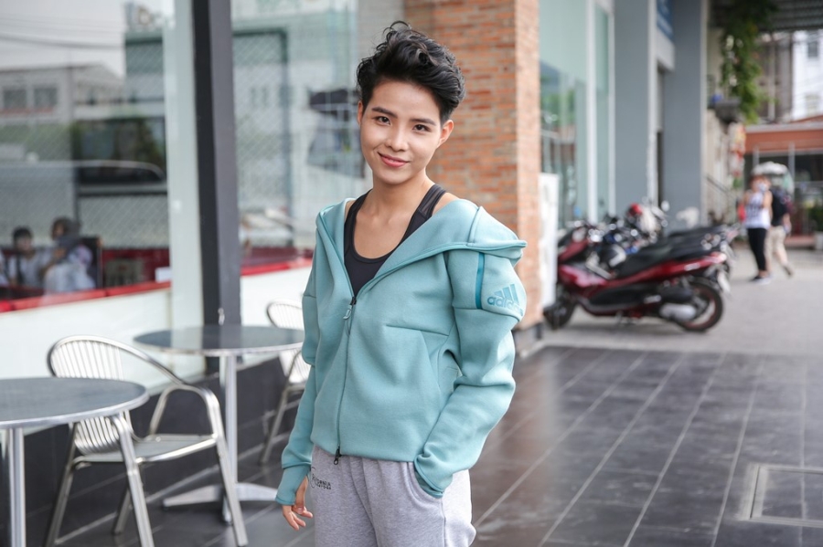 Vu Cat Tuong bat khoc khi di du su kien hinh anh 4