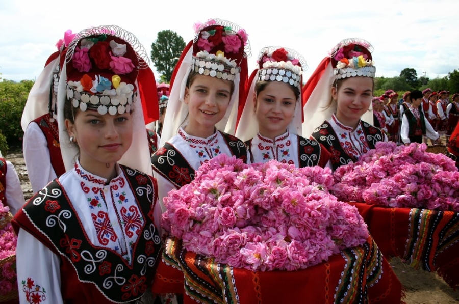 Le hoi hoa hong o Bulgaria dien ra nhu the nao? hinh anh 3