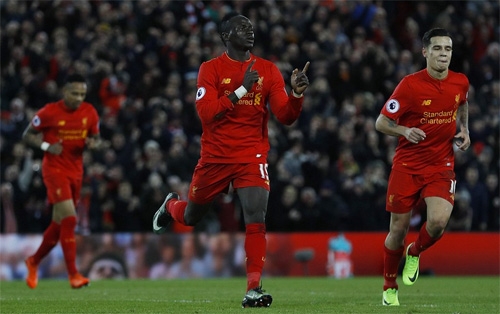 guc-nga-truoc-liverpool-arsenal-roi-top-4-2
