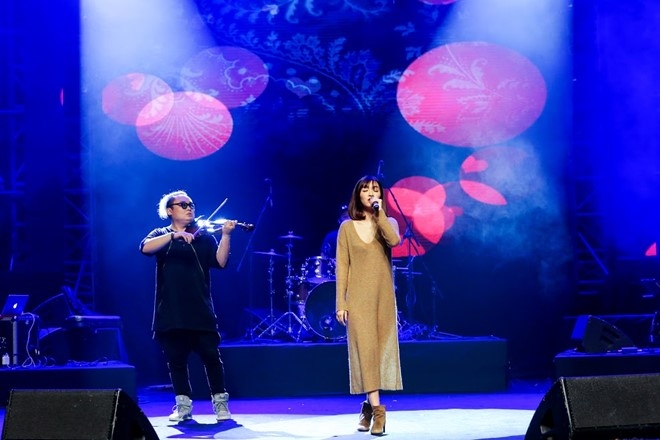 Son Tung M-TP bit kin mit di tong duyet hinh anh 8
