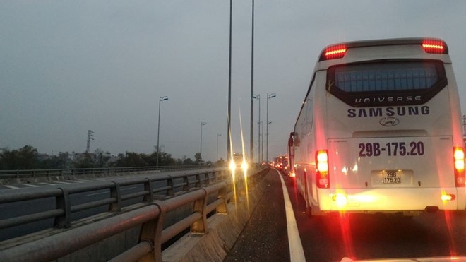 Tai nan lien hoan, cao toc Phap Van - Cau Gie un tac gan 10 km hinh anh 2