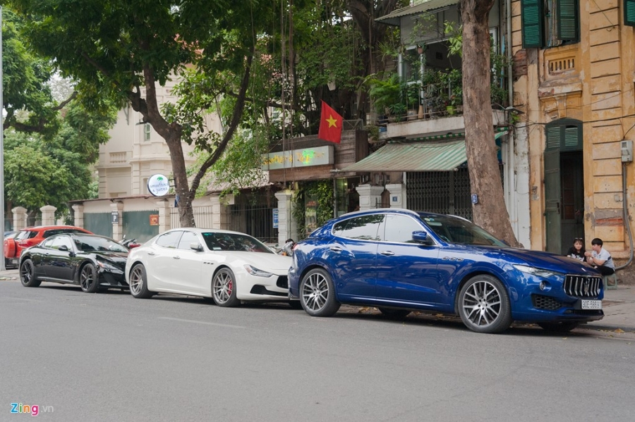 Dai gia Ha Noi khoe dan xe Maserati dip cuoi hinh anh 2