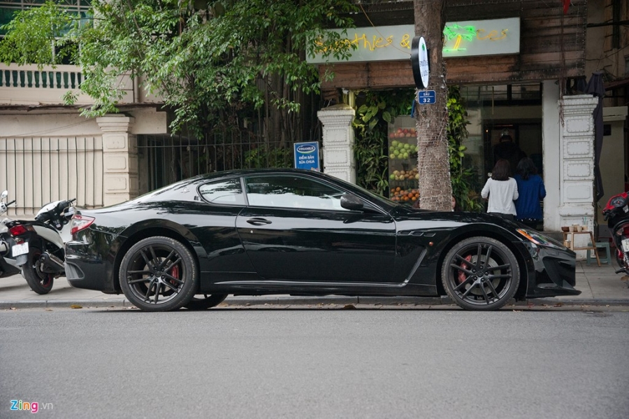 Dai gia Ha Noi khoe dan xe Maserati dip cuoi hinh anh 7