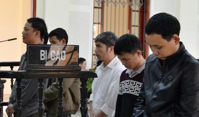 Linh an tu tu viec moi nguoi la an bun chong doi hinh anh 1