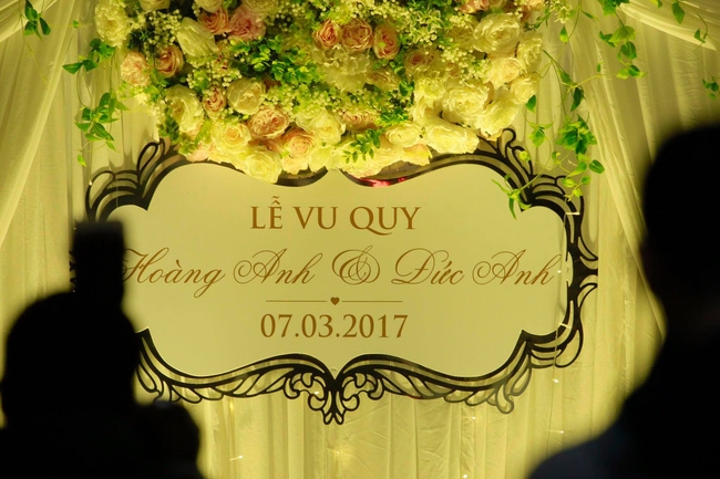Á hậu Hoàng Anh xuất hiện chớp nhoáng, lên xe hoa về nhà chồng - Ảnh 4.